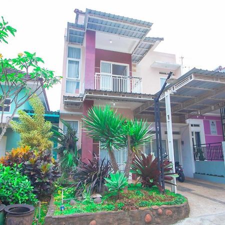 Villa Lima Dara With Balcony Mountain View Batu  Exterior foto